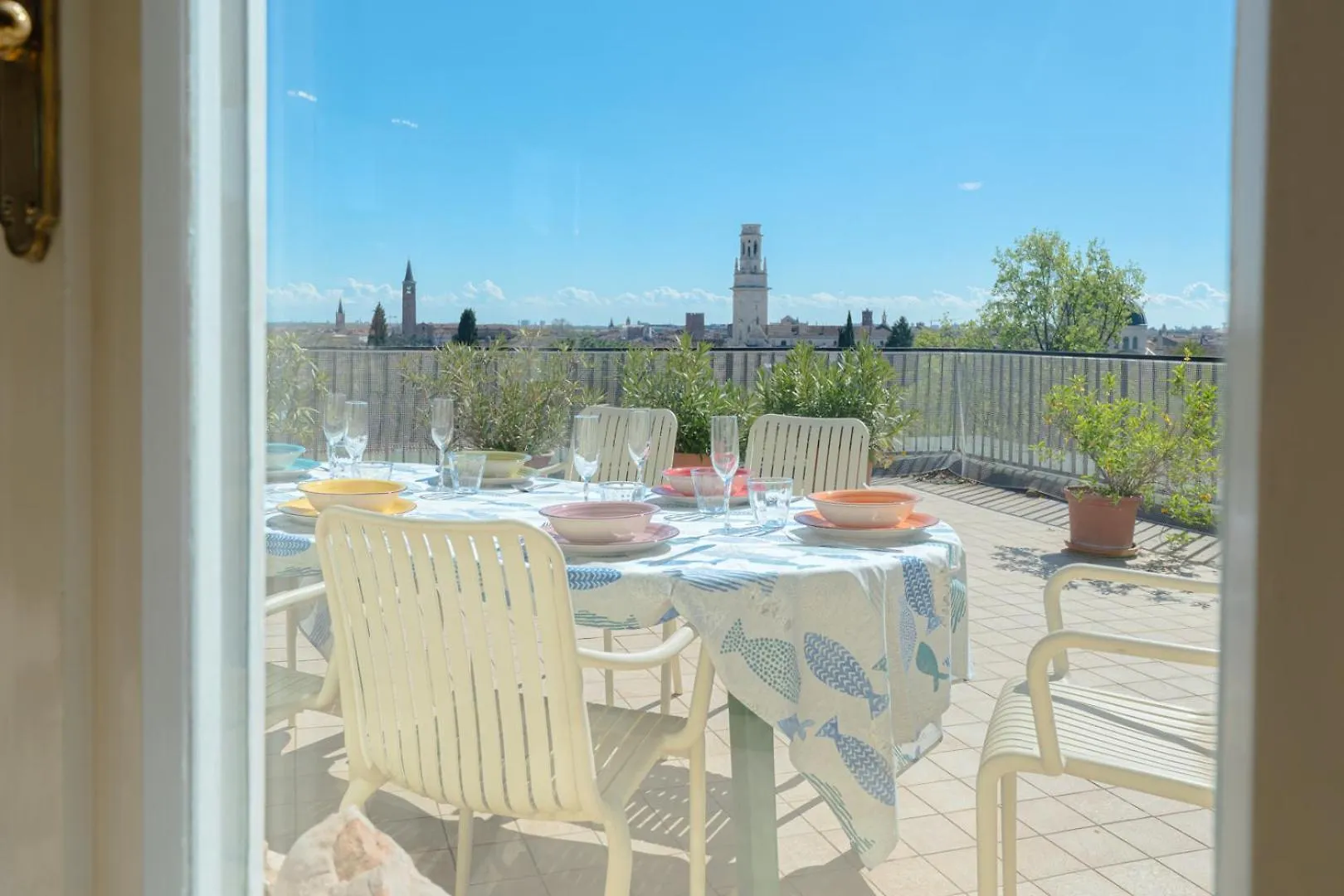 Skyline Verona - Amazing View Apartment