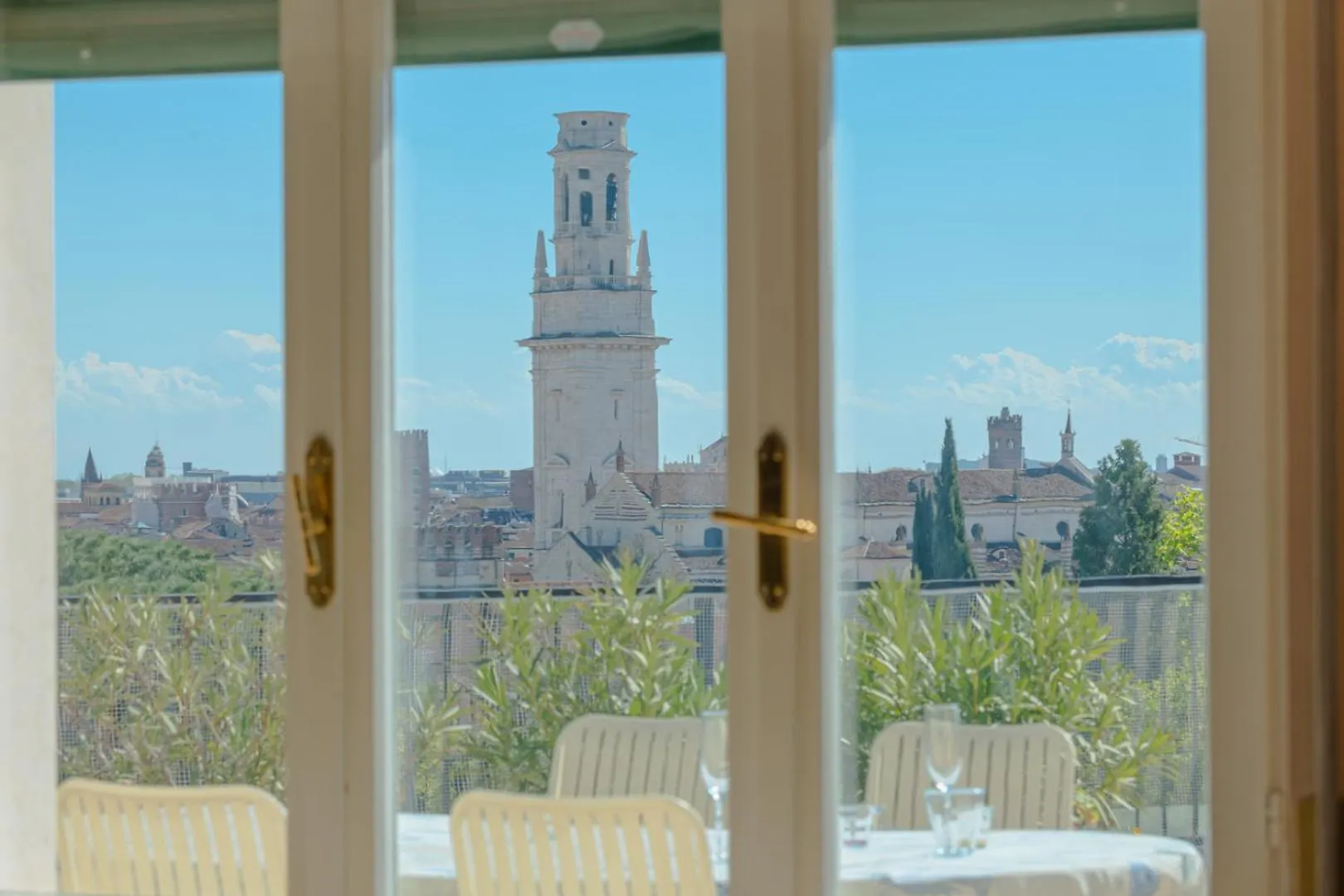 Skyline Verona - Amazing View Apartment