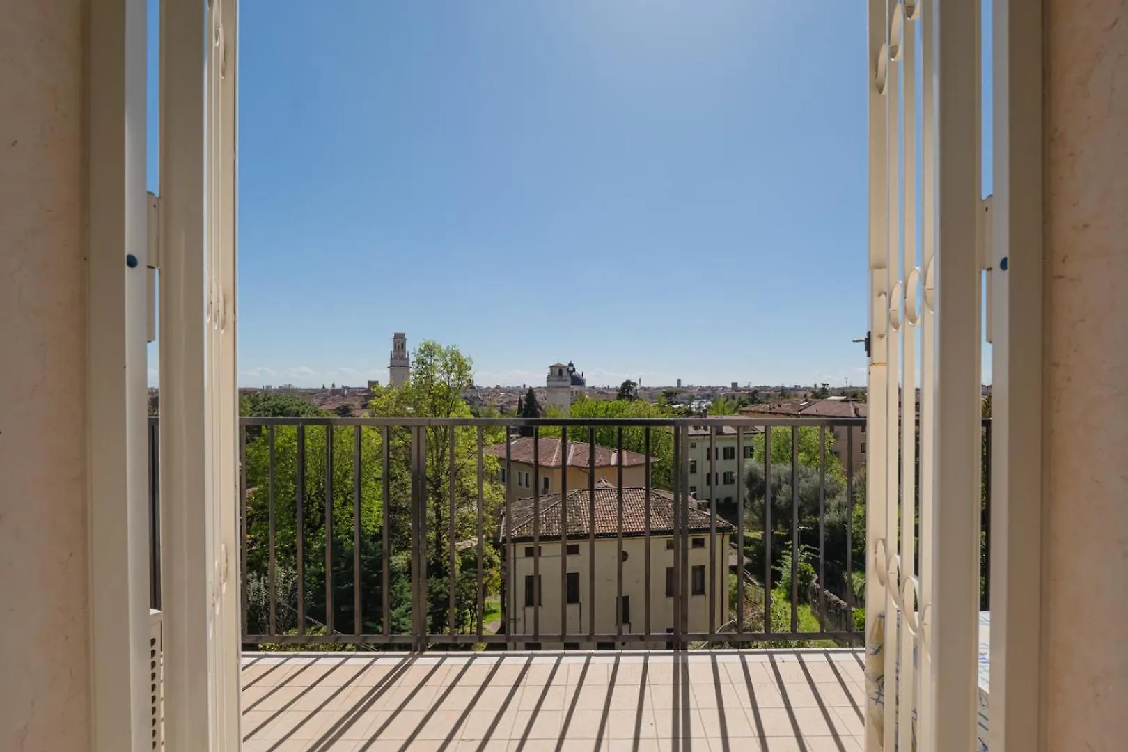 Skyline Verona - Amazing View Apartment