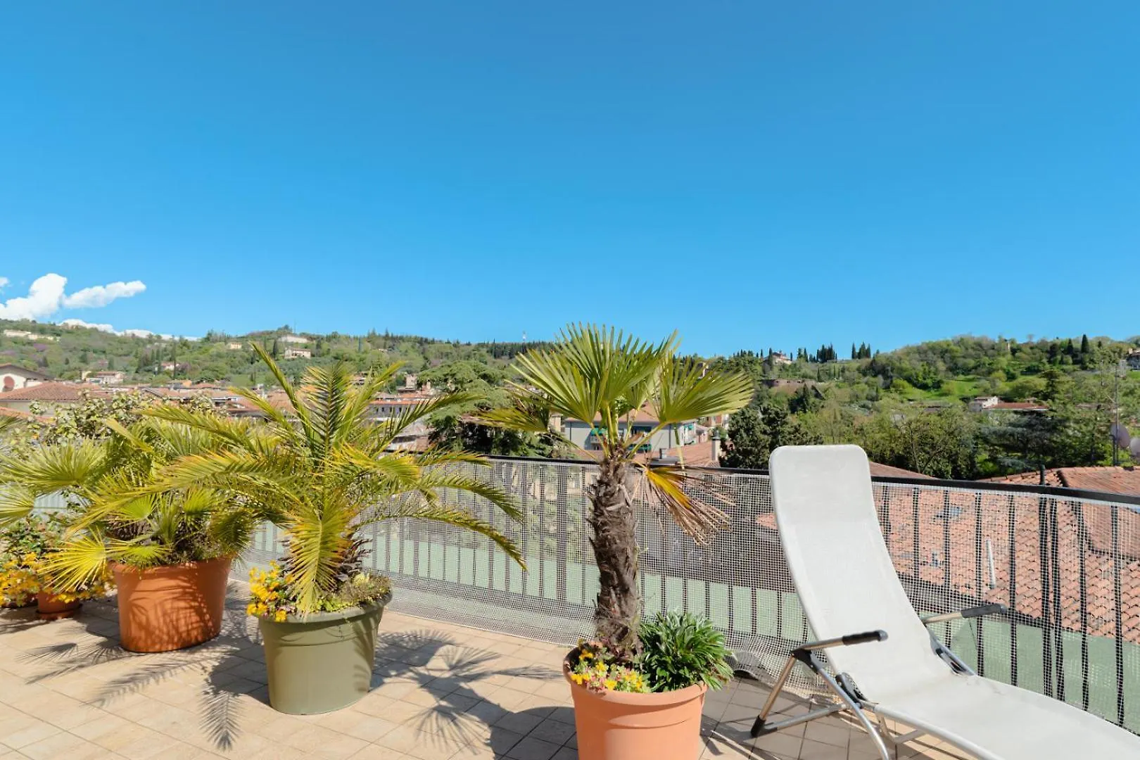 Skyline Verona - Amazing View Apartment