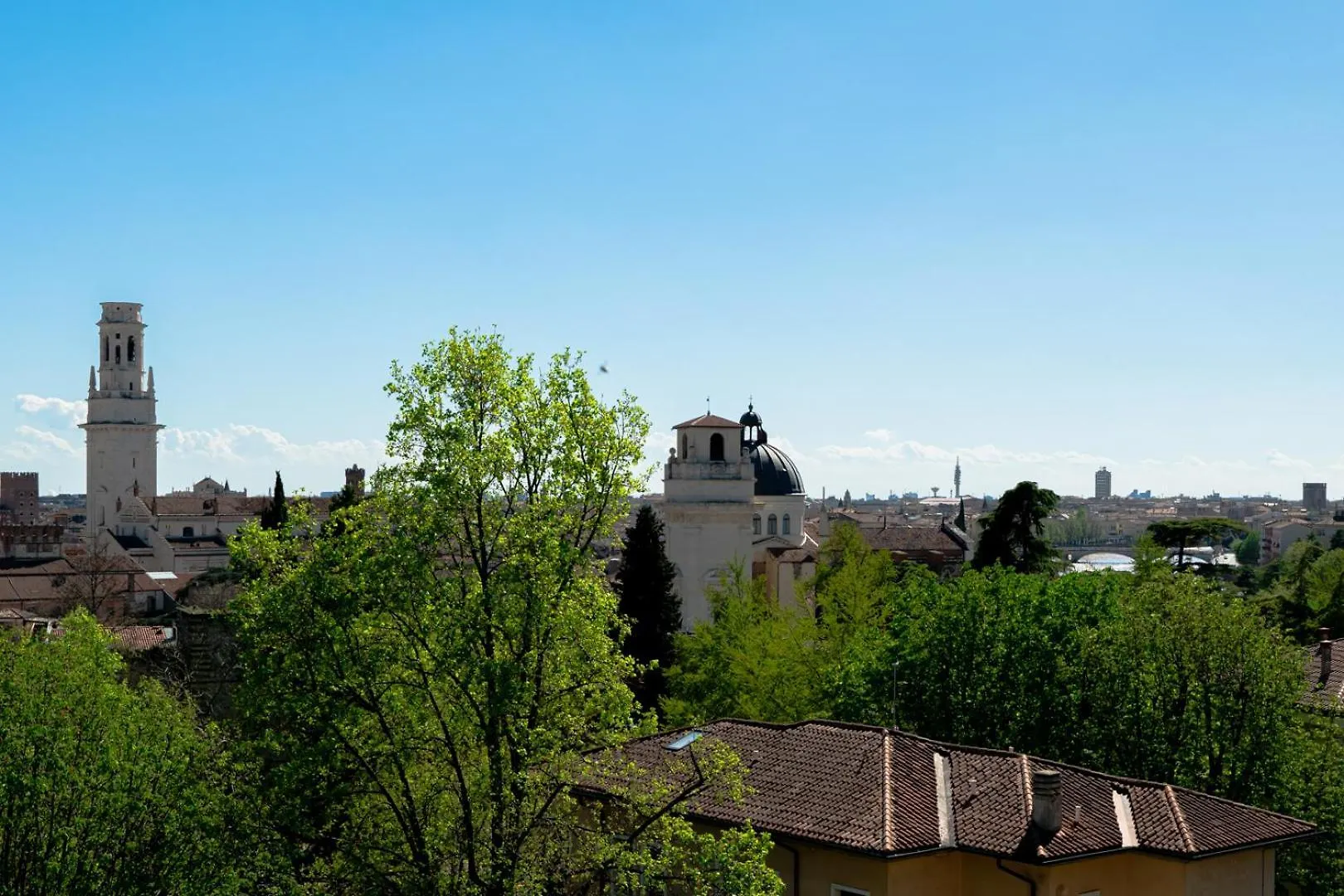 Skyline Verona - Amazing View Apartment