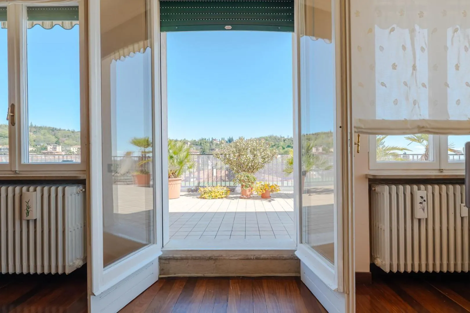 Skyline Verona - Amazing View Apartment